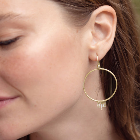 white diamond sis <span class='visuallyhidden'>Call or text 323-404-2959 if you need shopping assistance.</span>
